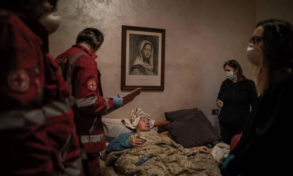 Ο κορονοϊός "κτυπά" την Ιταλία: 580 θάνατοι σε 24 ώρες